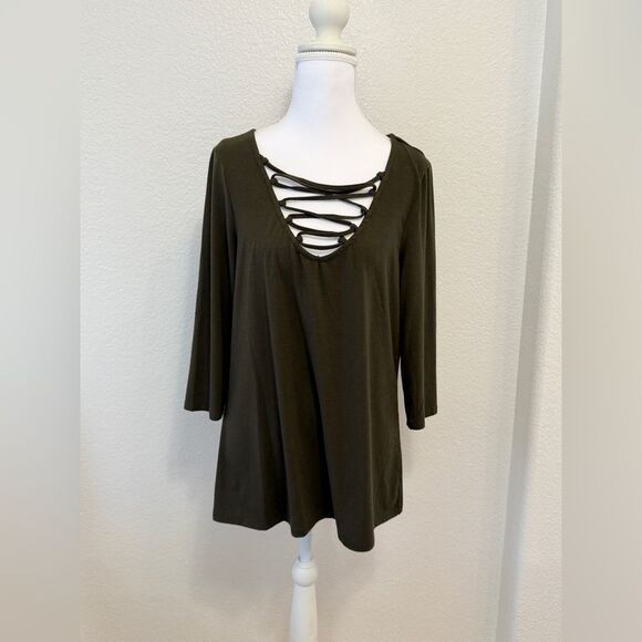 Torrid Lace Up V-Neck Top - Picture 1 of 3